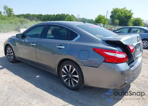 2017 Nissan Altima 2.5 Sv z USA, uszkodzony, nr VIN 1N4AL3AP8HC191725